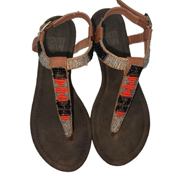 Muk Luks Beaded Sandals - Picture 3 of 10
